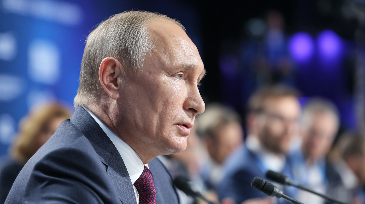 Путин: удары по теневому флоту России обернутся ростом цен на энергоносители