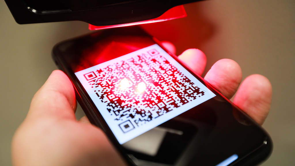Битва за QR: консорциум банков бросает вызов ЦБ и Минфину