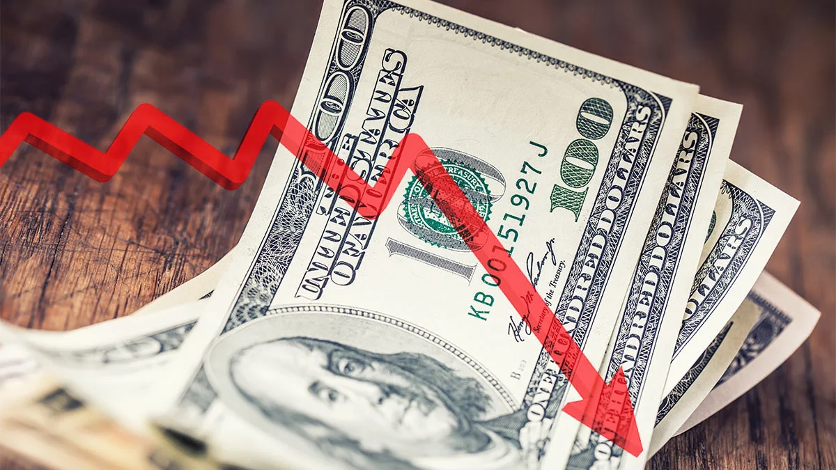 Доллар дешевеет: ЦБ РФ установил новый курс на уровне 85,02 рубля