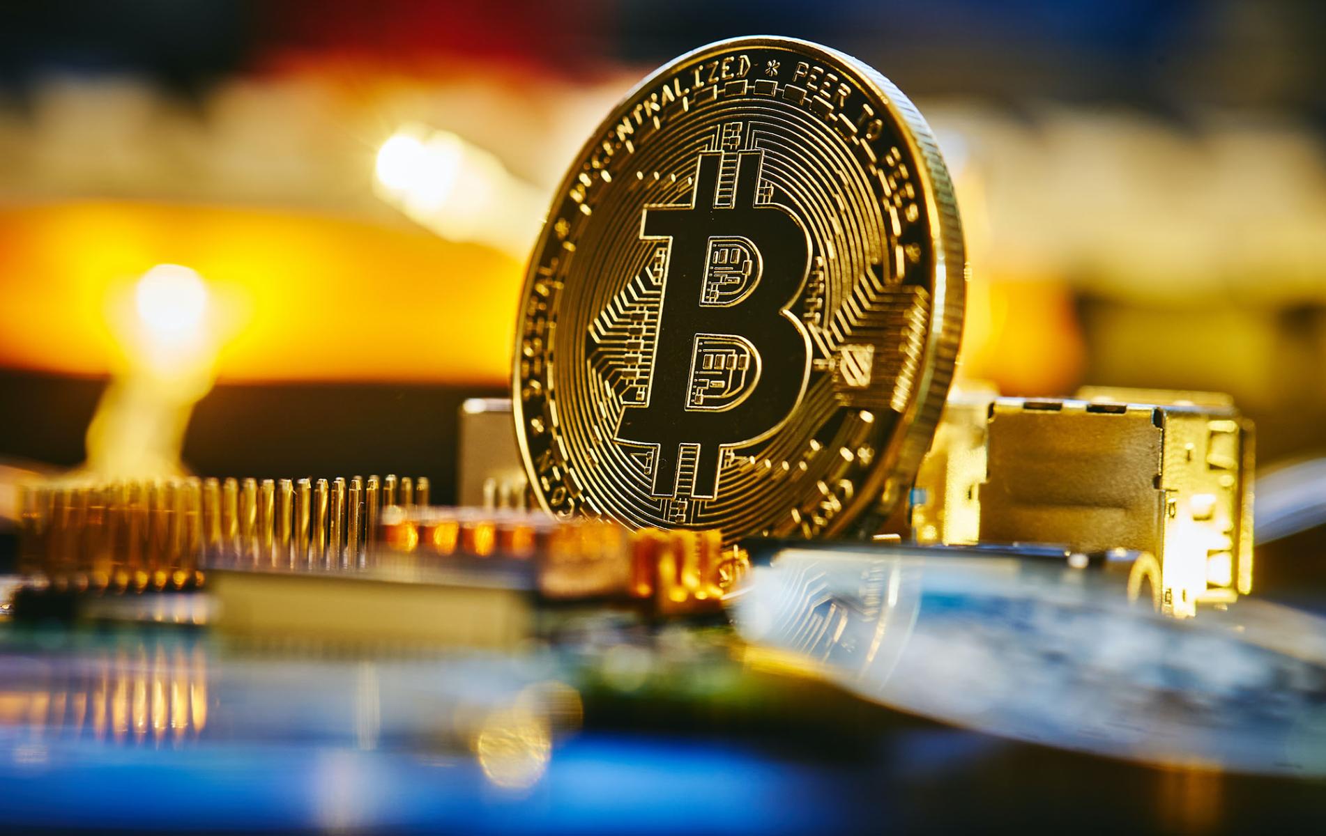 Криптогиганты штурмуют банковский сектор: как Coinbase и Circle меняют правила игры