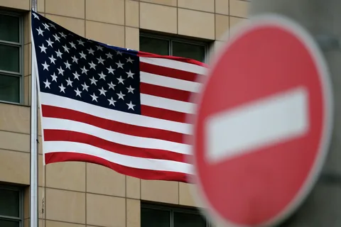 Минфин: Россия ответит на «сокрушительные санкции» США перенаправлением экспорта